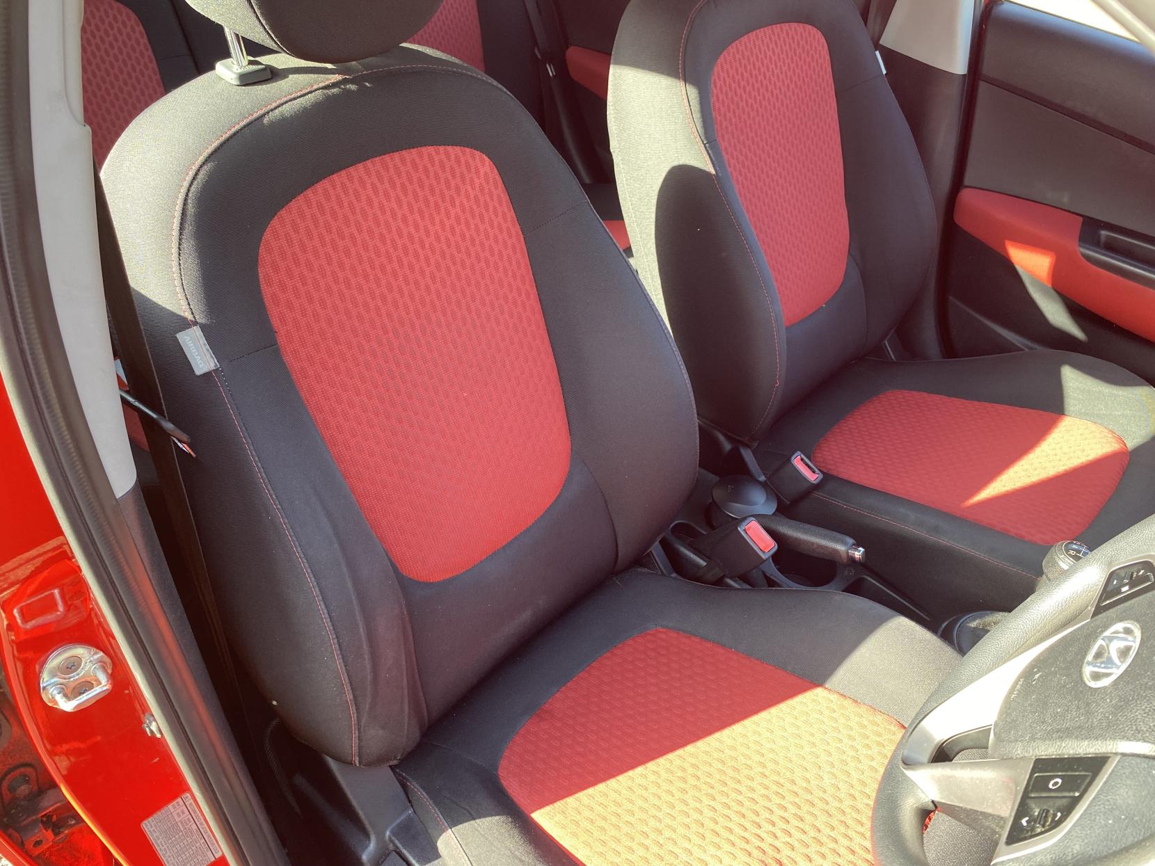 Hyundai i20 1.2 Comfort Hatchback 5dr Petrol Manual Euro 4 (77 bhp)