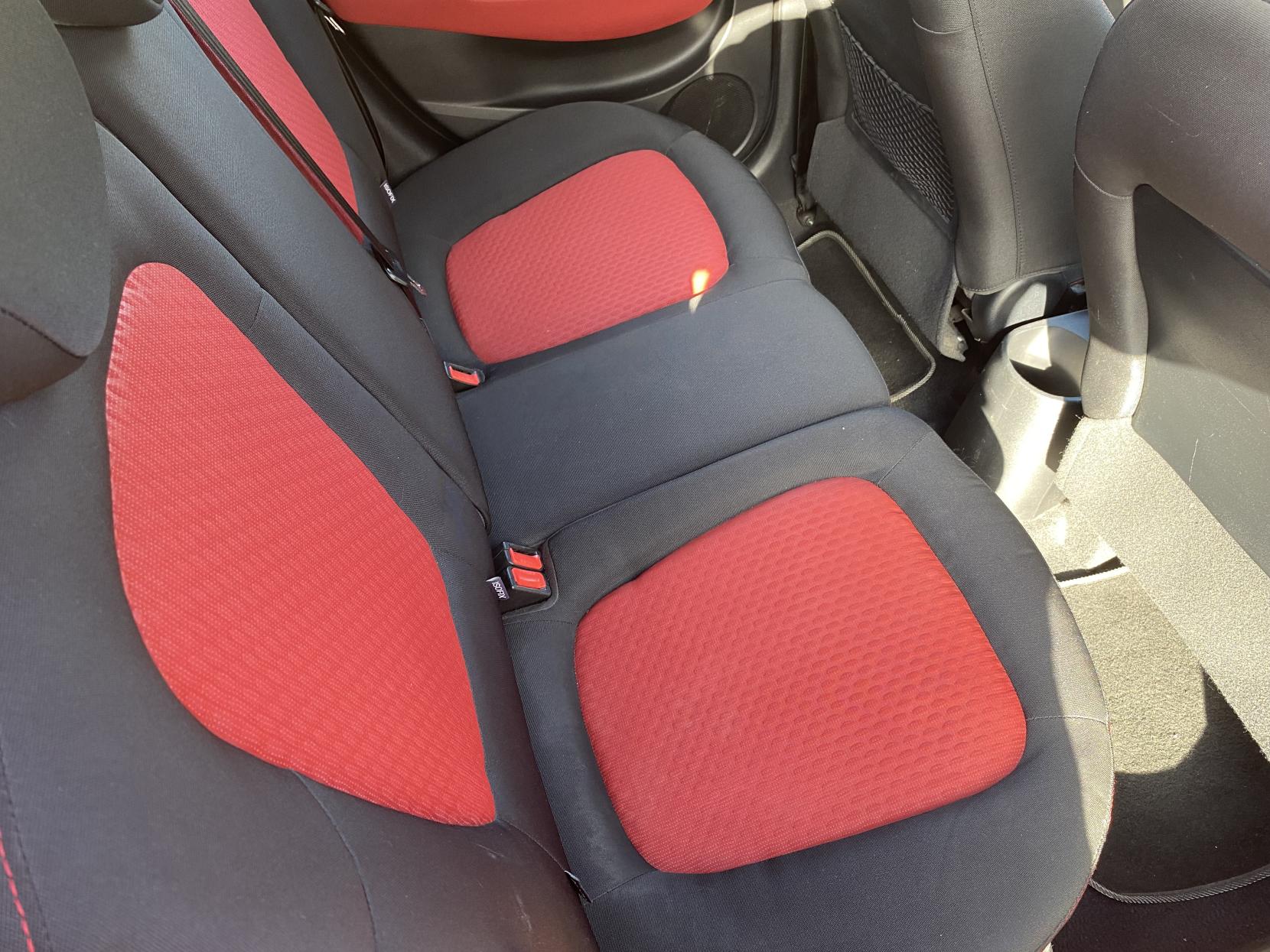 Hyundai i20 1.2 Comfort Hatchback 5dr Petrol Manual Euro 4 (77 bhp)