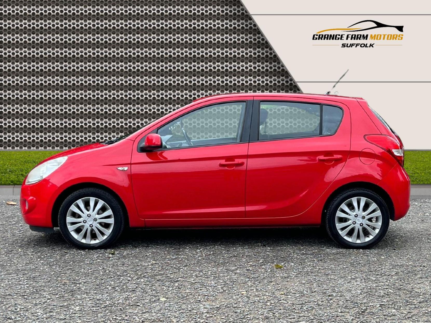 Hyundai i20 1.4 Style Hatchback 5dr Petrol Manual Euro 4 (99 bhp)