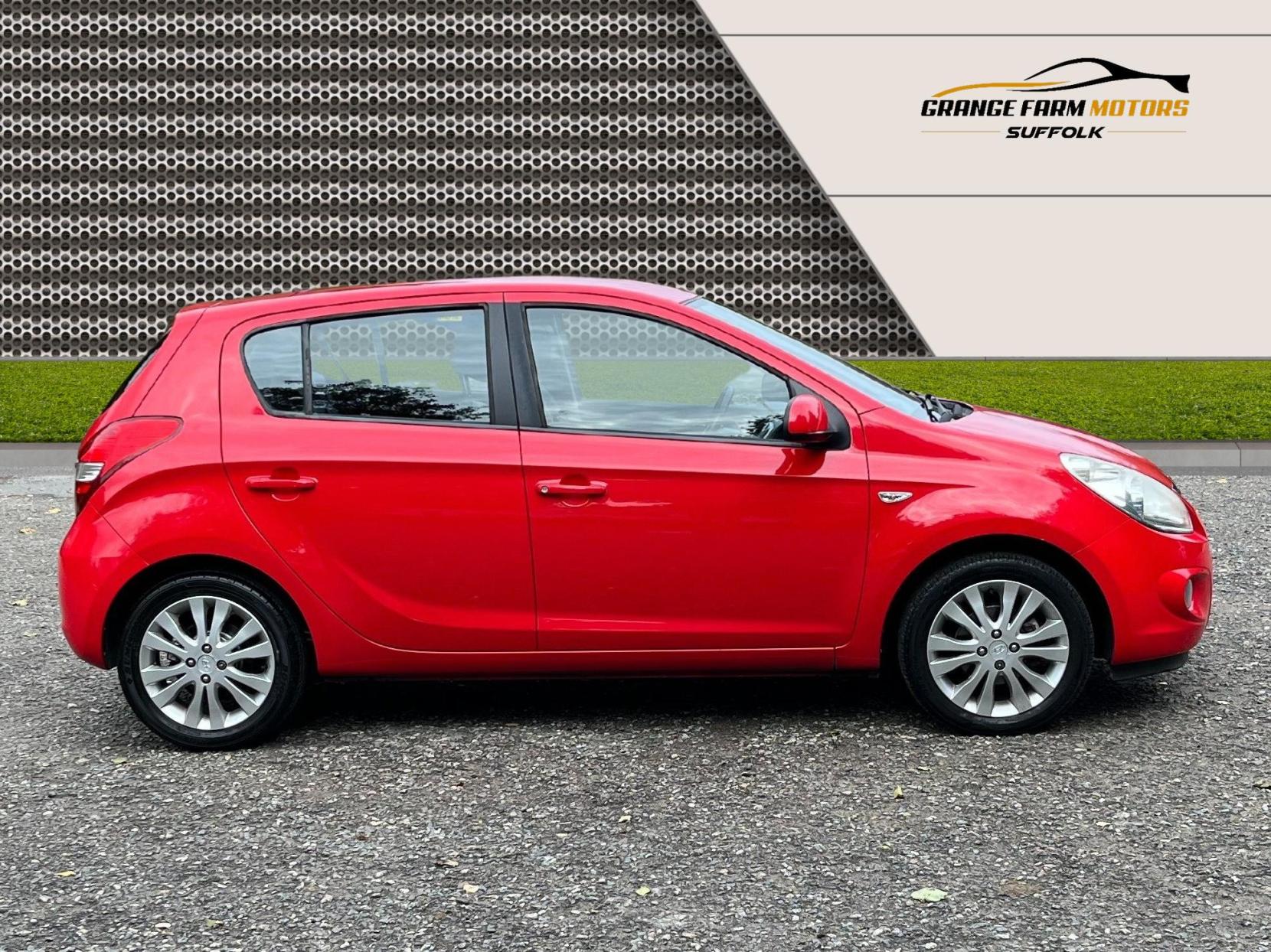 Hyundai i20 1.4 Style Hatchback 5dr Petrol Manual Euro 4 (99 bhp)