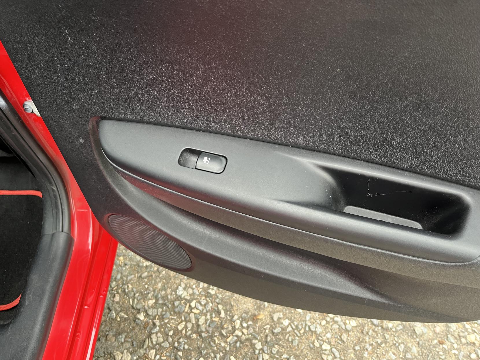 Hyundai i20 1.4 Style Hatchback 5dr Petrol Manual Euro 4 (99 bhp)