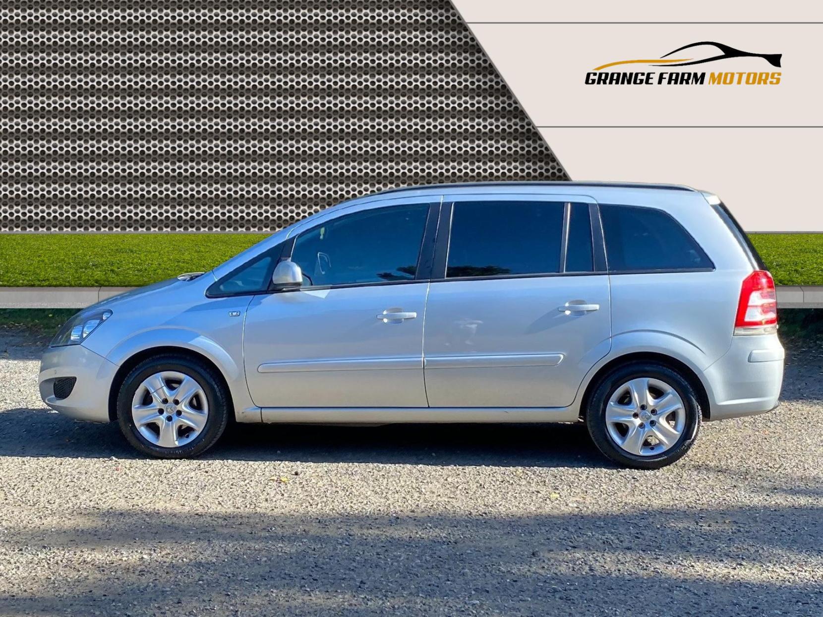 Vauxhall Zafira 1.6 16V Exclusiv MPV 5dr Petrol Manual Euro 5 (115 ps)