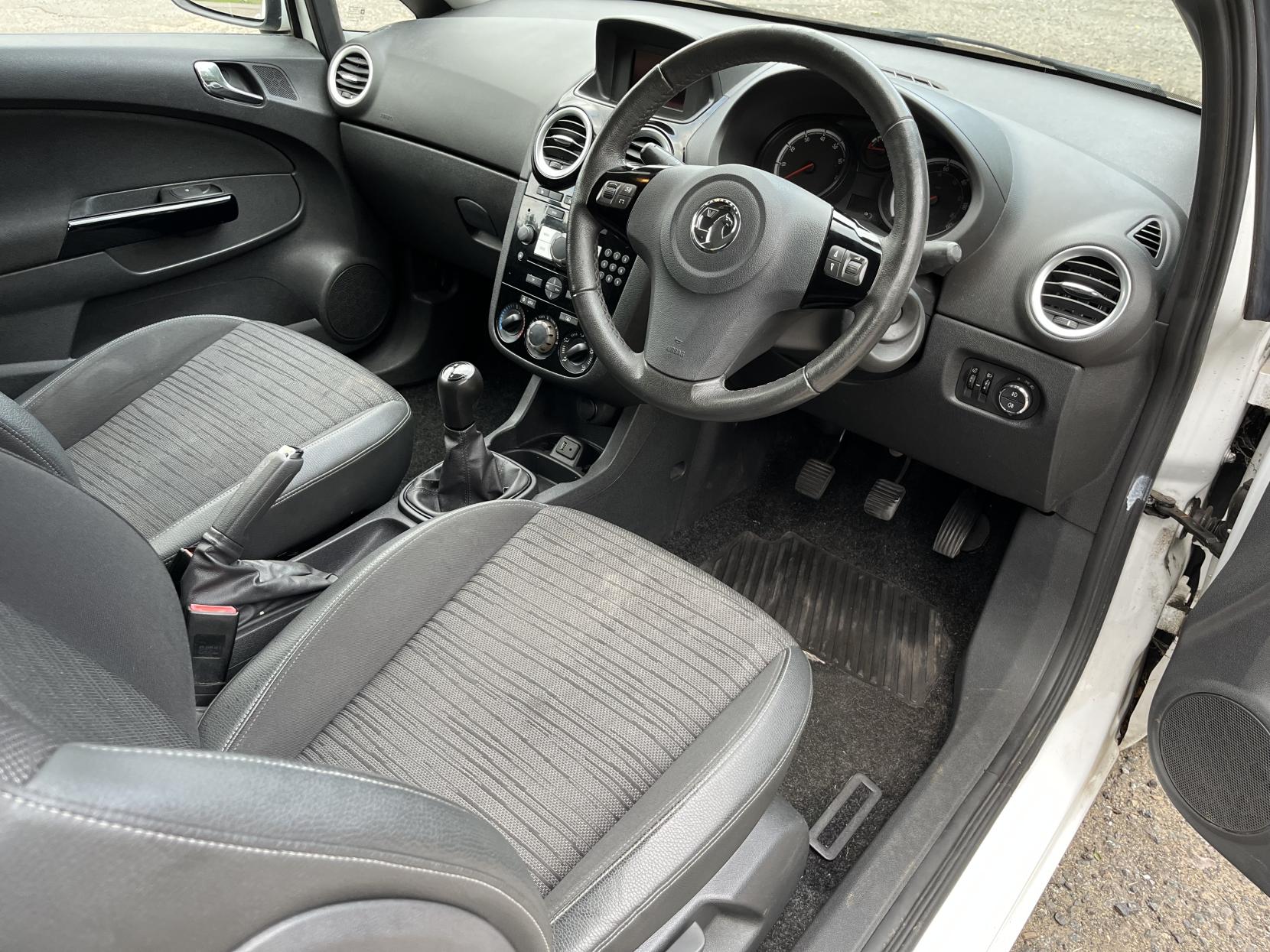 Vauxhall Corsa 1.2 16V Excite Hatchback 3dr Petrol Manual Euro 5 (A/C) (85 ps)