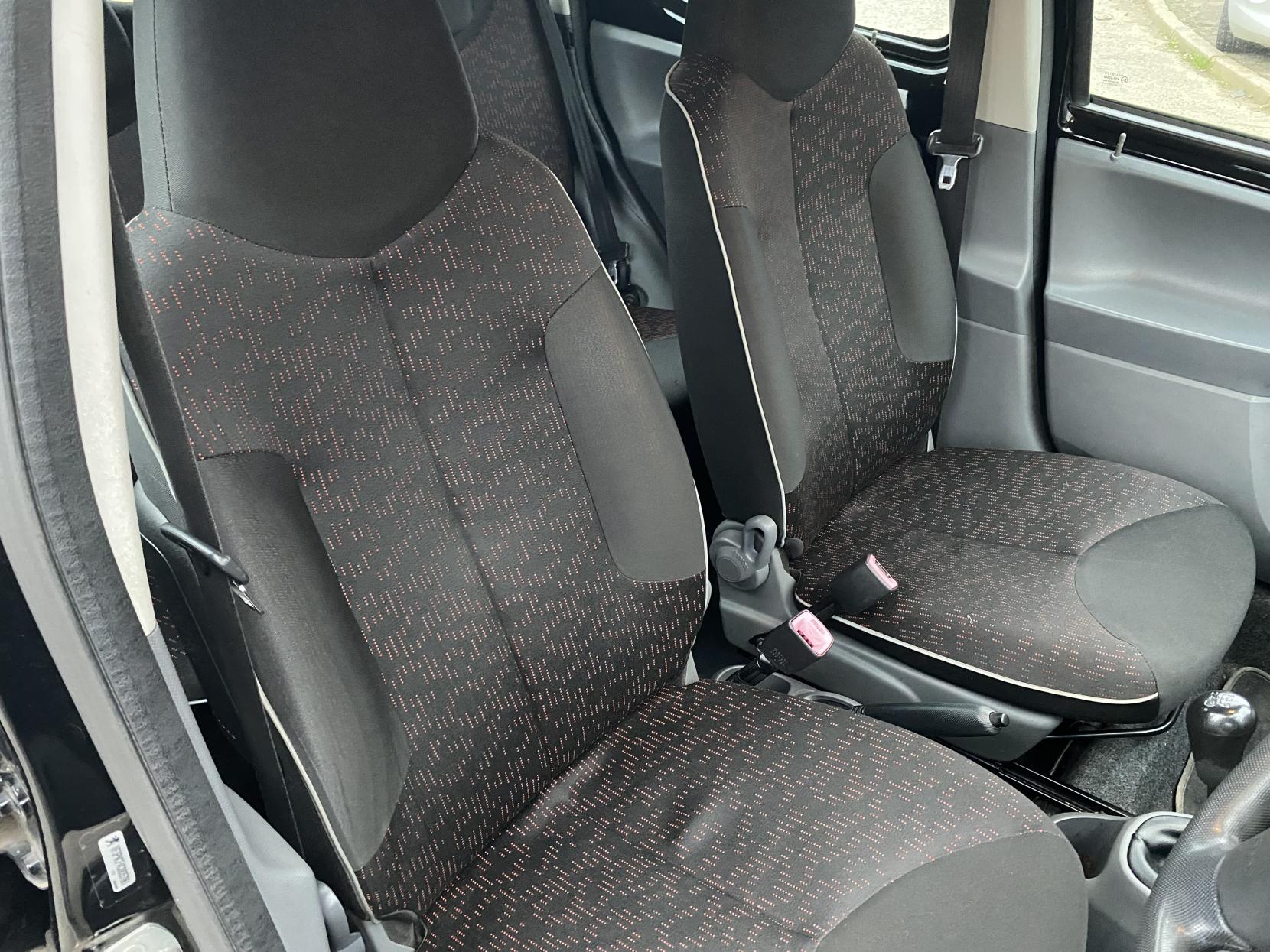 Peugeot 107 1.0 12V Verve Hatchback 5dr Petrol Manual Euro 4 (68 ps)