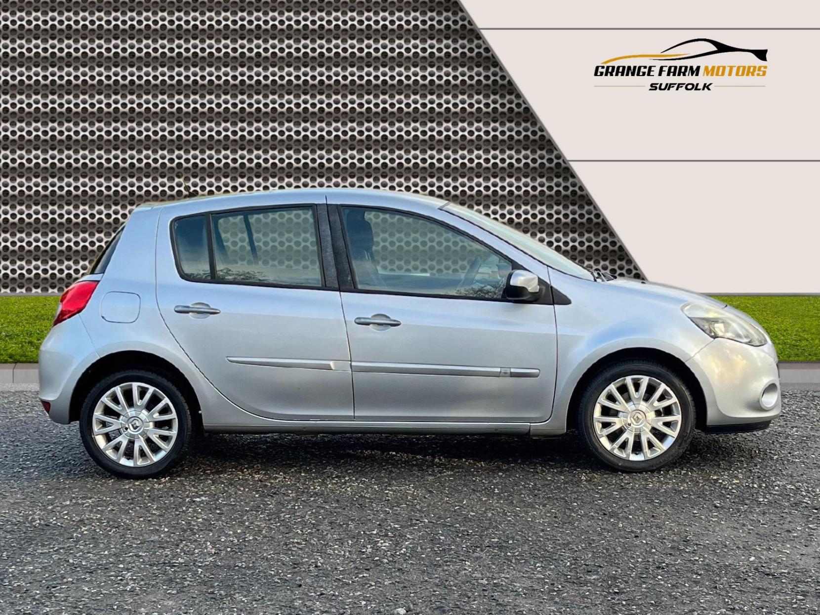 Renault Clio 1.2 Dynamique Hatchback 5dr Petrol Manual Euro 4 (75 ps)