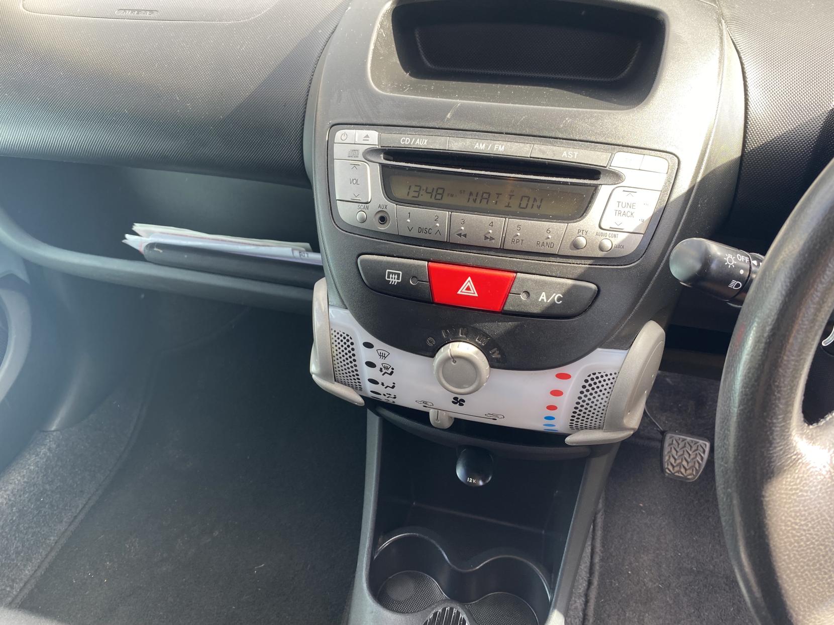 Citroen C1 1.0i Edition Hatchback 5dr Petrol Manual Euro 5 (68 ps)
