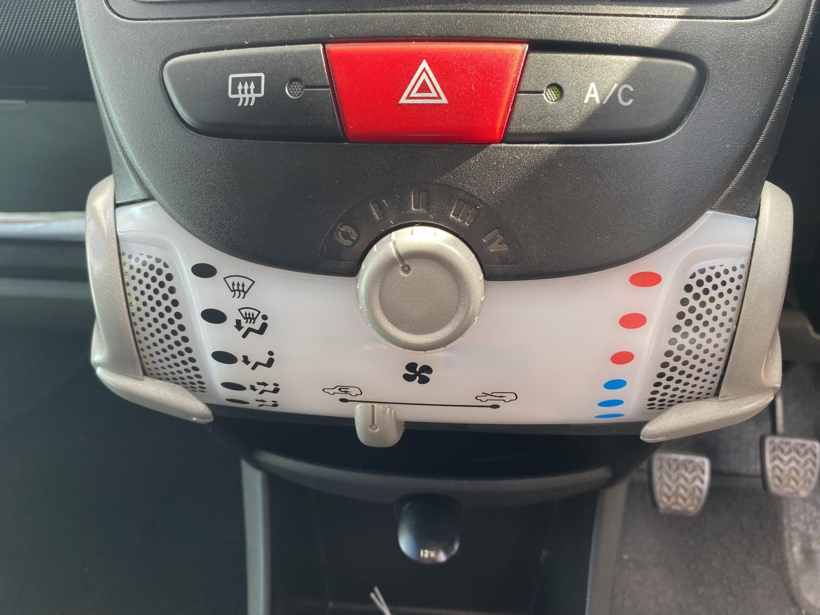 Citroen C1 1.0i Edition Hatchback 5dr Petrol Manual Euro 5 (68 ps)