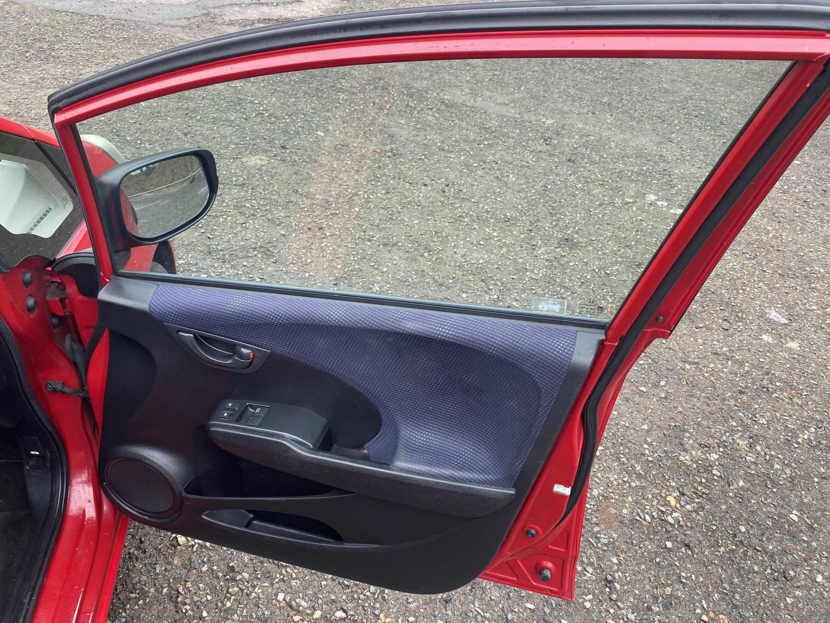 Honda Jazz 1.2 i-VTEC S Hatchback 5dr Petrol Manual Euro 5 (A/C) (90 ps)