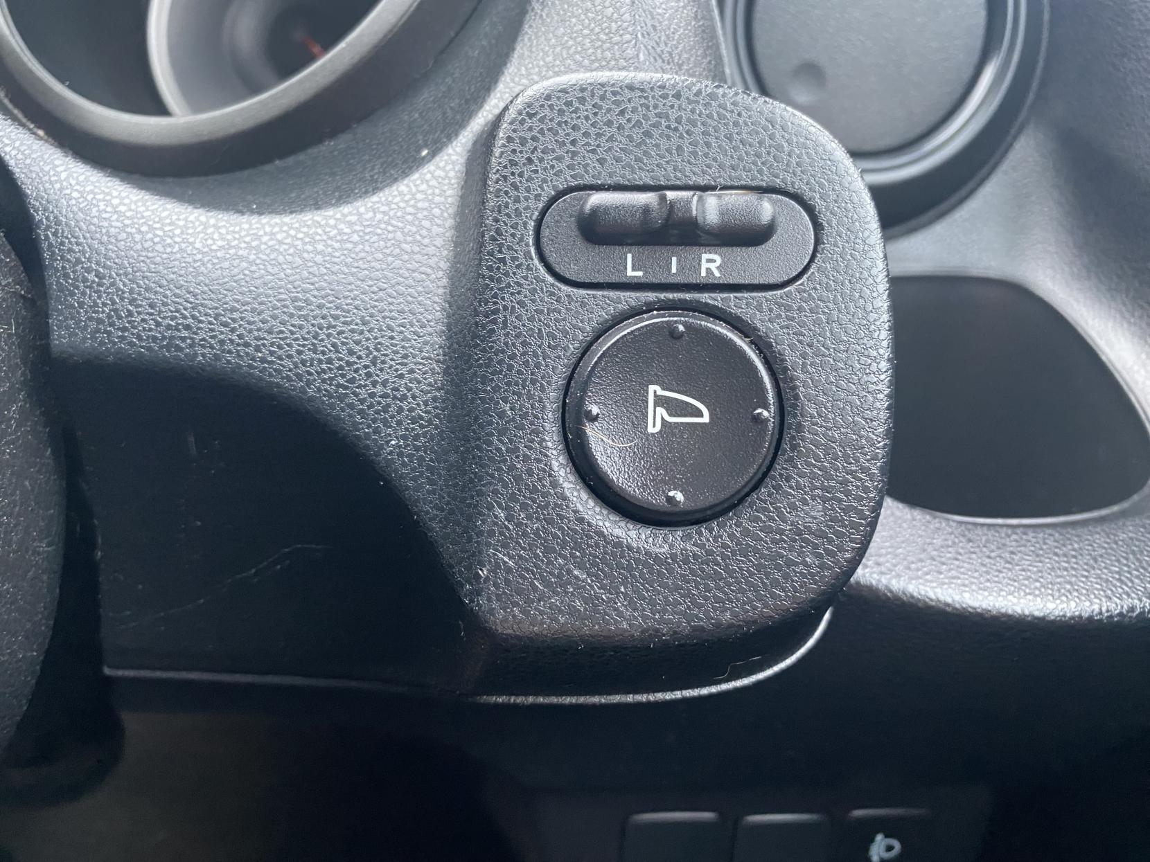 Honda Jazz 1.2 i-VTEC S Hatchback 5dr Petrol Manual Euro 5 (A/C) (90 ps)