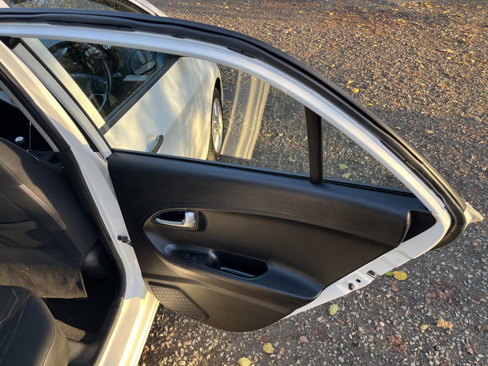 Kia Picanto 1.25 EcoDynamics 2 Hatchback 5dr Petrol Manual Euro 5 (s/s) (84 bhp)