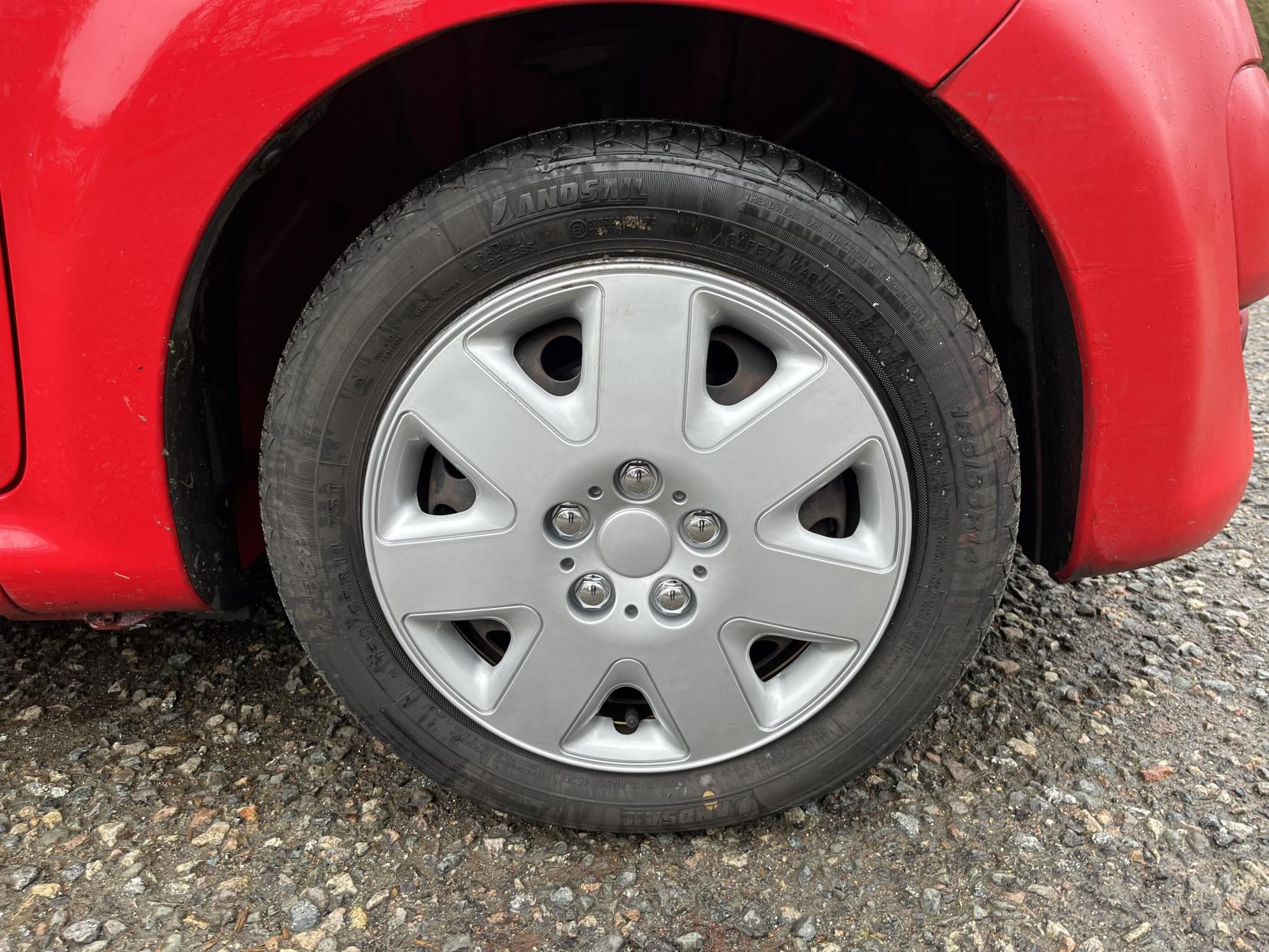 Citroen C1 1.0i VTR Hatchback 5dr Petrol Manual Euro 4 (68 ps)