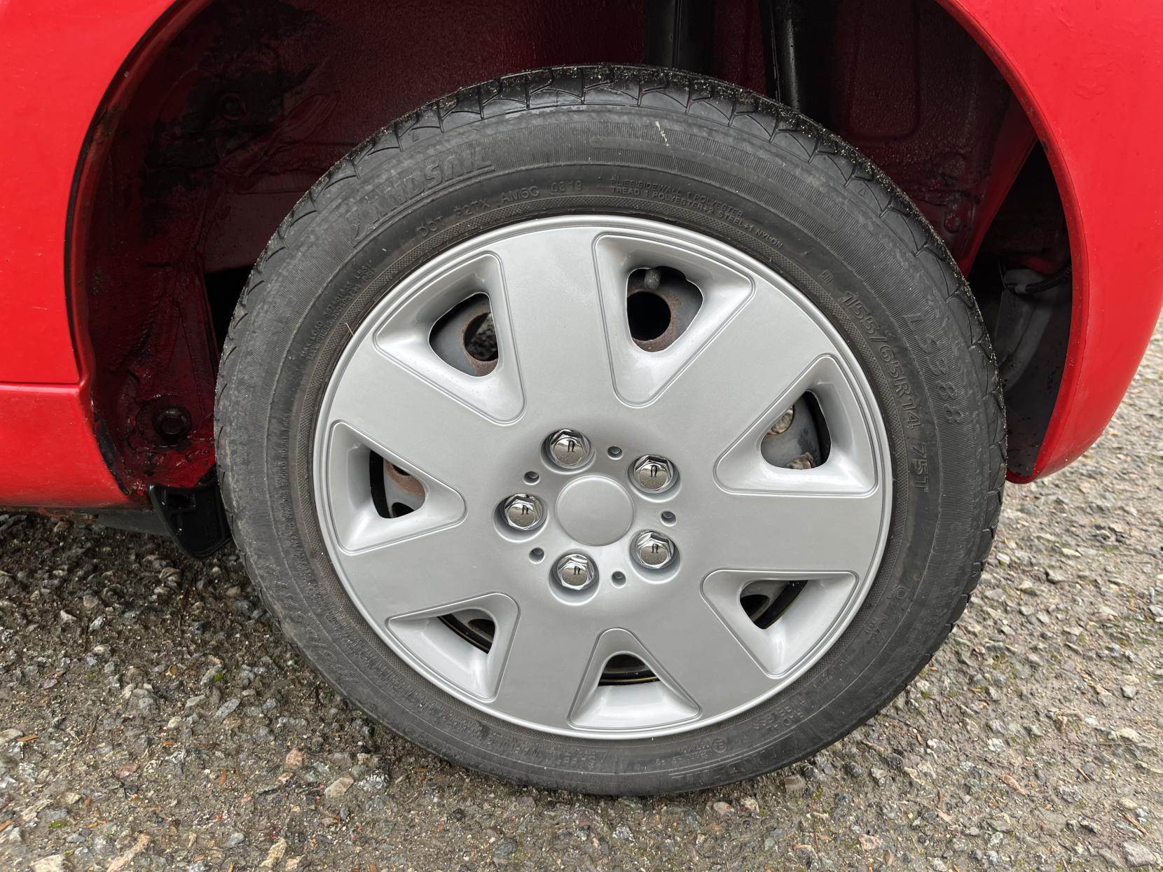 Citroen C1 1.0i VTR Hatchback 5dr Petrol Manual Euro 4 (68 ps)