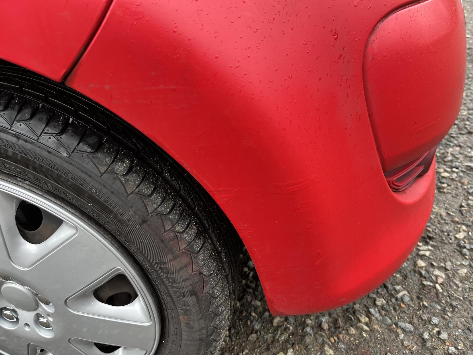 Citroen C1 1.0i VTR Hatchback 5dr Petrol Manual Euro 4 (68 ps)