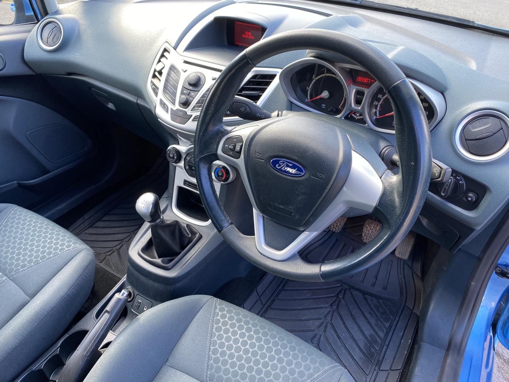 Ford Fiesta 1.25 Zetec Hatchback 3dr Petrol Manual (133 g/km, 81 bhp)