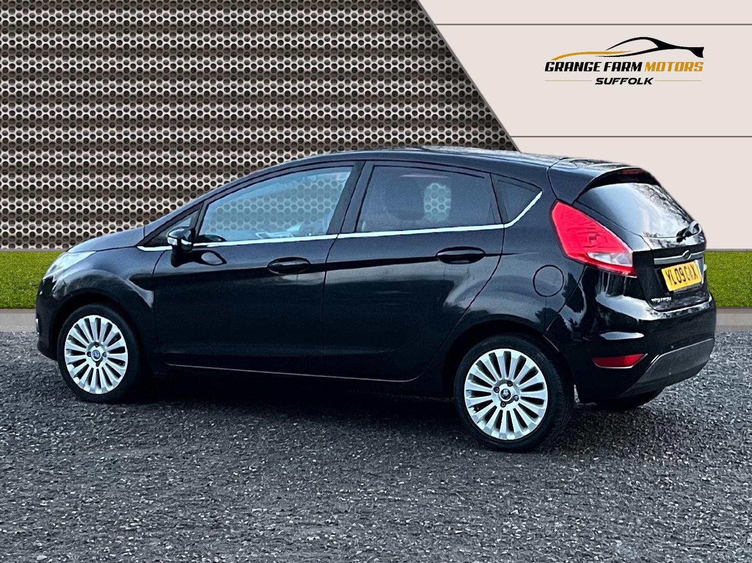 Ford Fiesta 1.25 Zetec Hatchback 3dr Petrol Manual (133 g/km, 81 bhp)