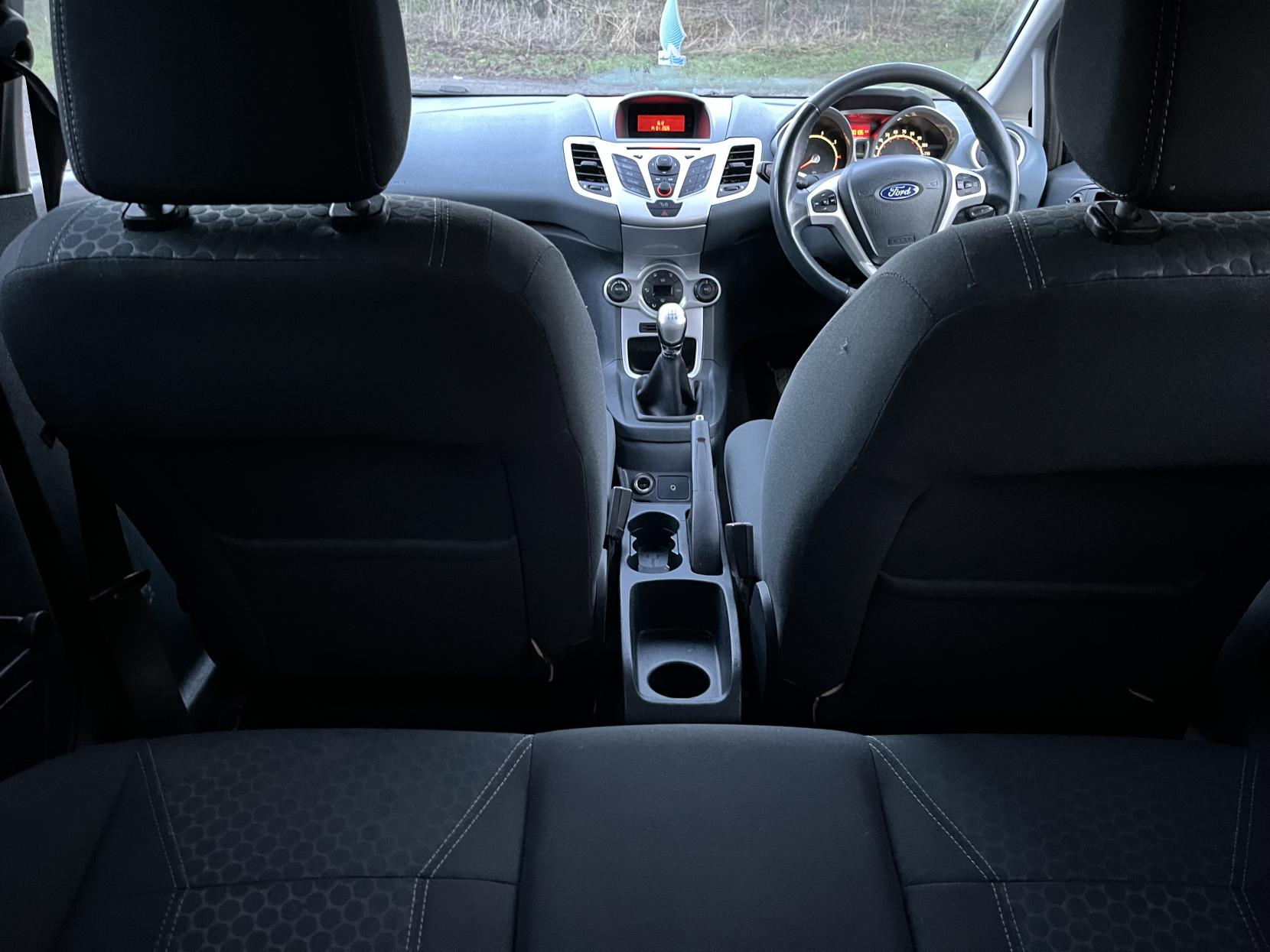 Ford Fiesta 1.25 Zetec Hatchback 3dr Petrol Manual (133 g/km, 81 bhp)