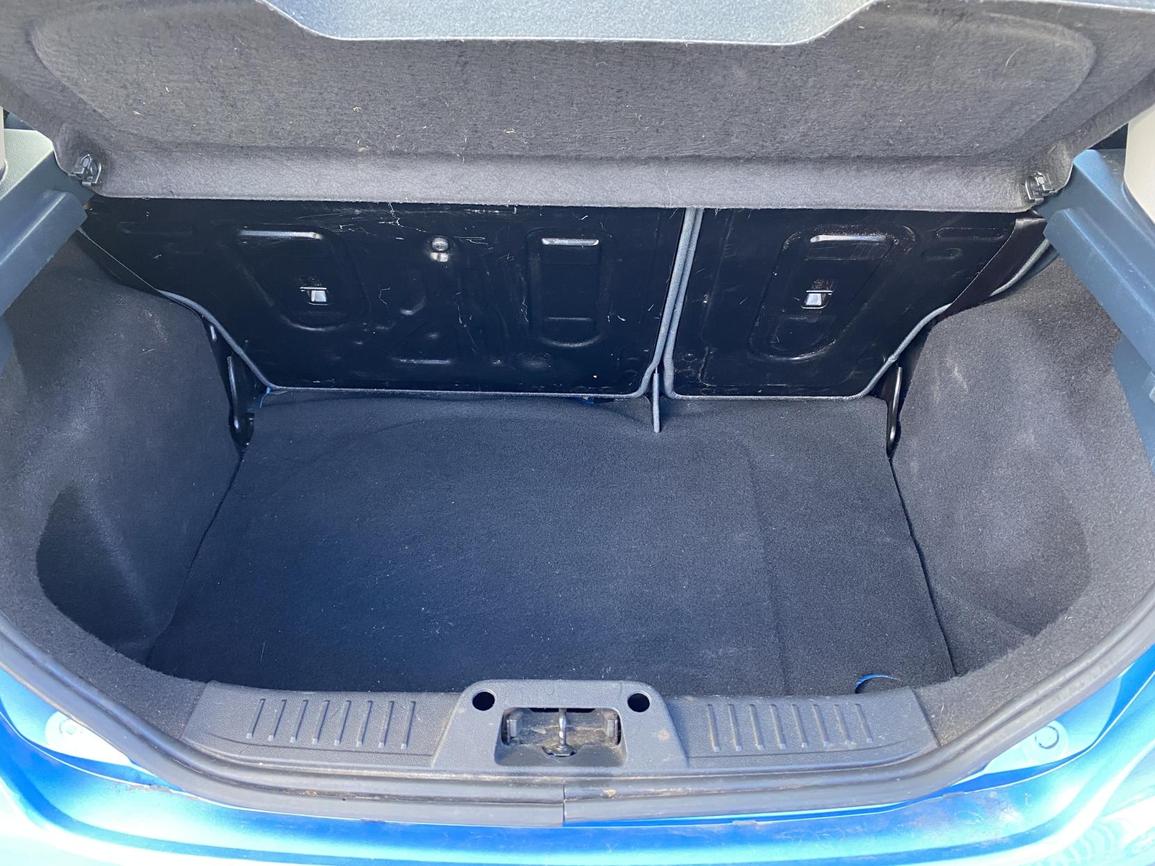 Ford Fiesta 1.25 Zetec Hatchback 3dr Petrol Manual (133 g/km, 81 bhp)