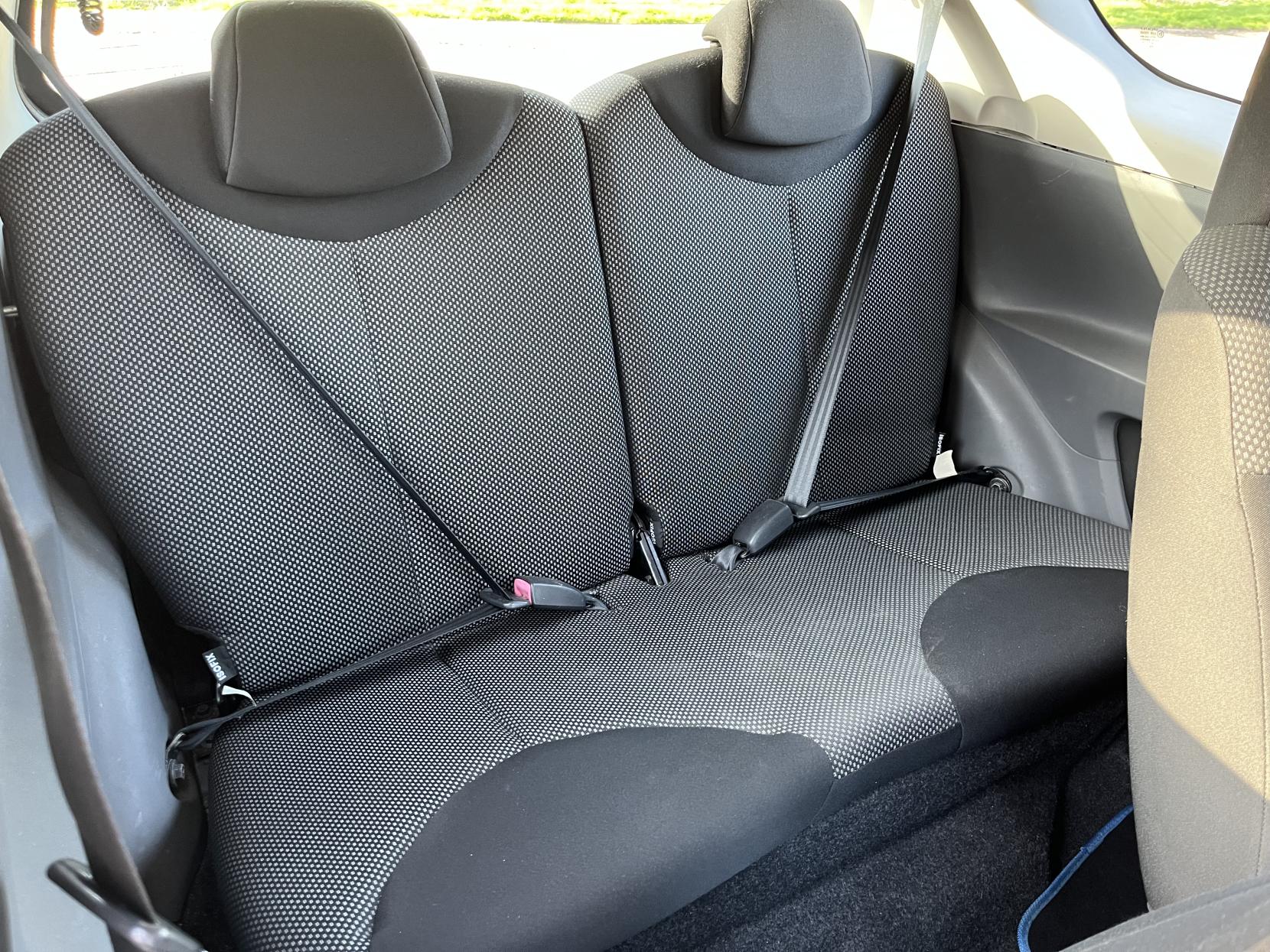 Toyota AYGO 1.0 VVT-i Blue Hatchback 3dr Petrol Manual Euro 4 (67 bhp)