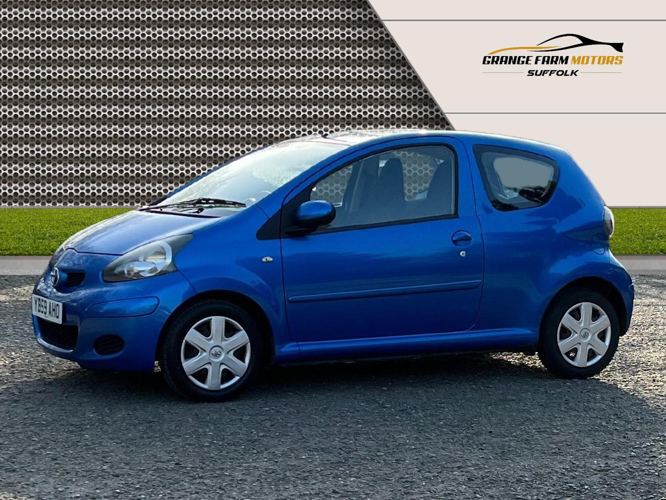 Toyota AYGO 1.0 VVT-i Blue Hatchback 3dr Petrol Manual Euro 4 (67 bhp)