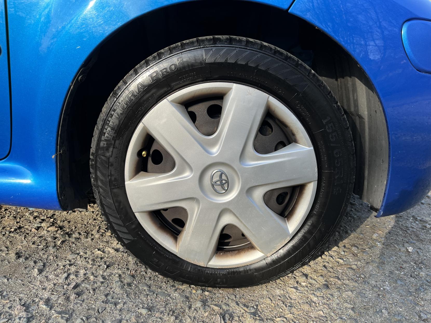 Toyota AYGO 1.0 VVT-i Blue Hatchback 3dr Petrol Manual Euro 4 (67 bhp)