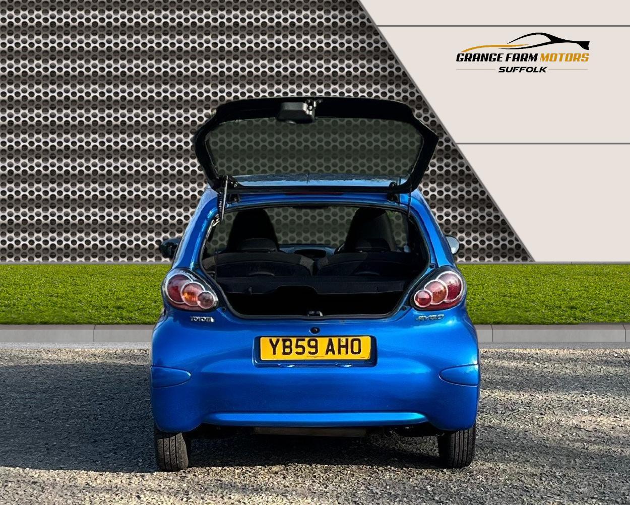 Toyota AYGO 1.0 VVT-i Blue Hatchback 3dr Petrol Manual Euro 4 (67 bhp)