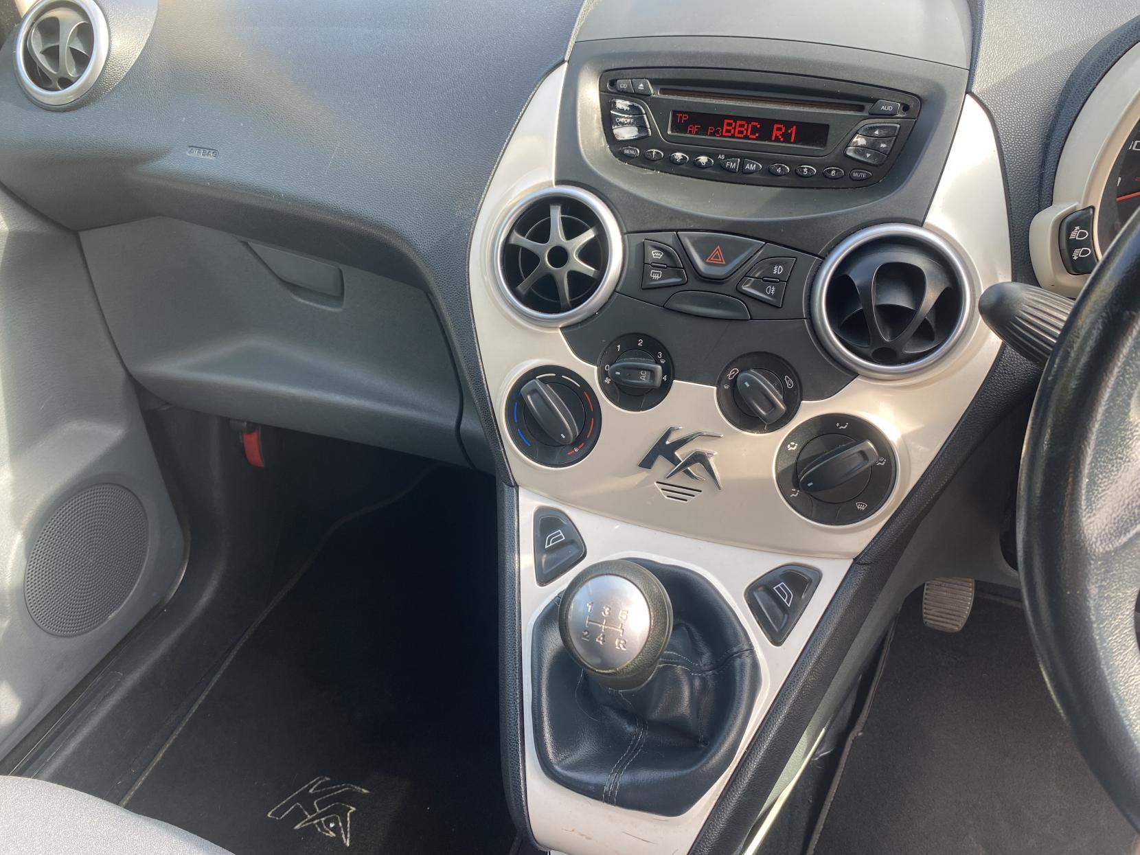 Ford Ka 1.2 Zetec Hatchback 3dr Petrol Manual Euro 4 (69 ps)