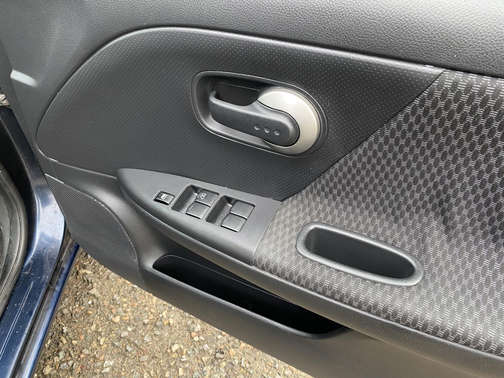 Nissan Note 1.4 16V Acenta Hatchback 5dr Petrol Manual Euro 4 (88 ps)