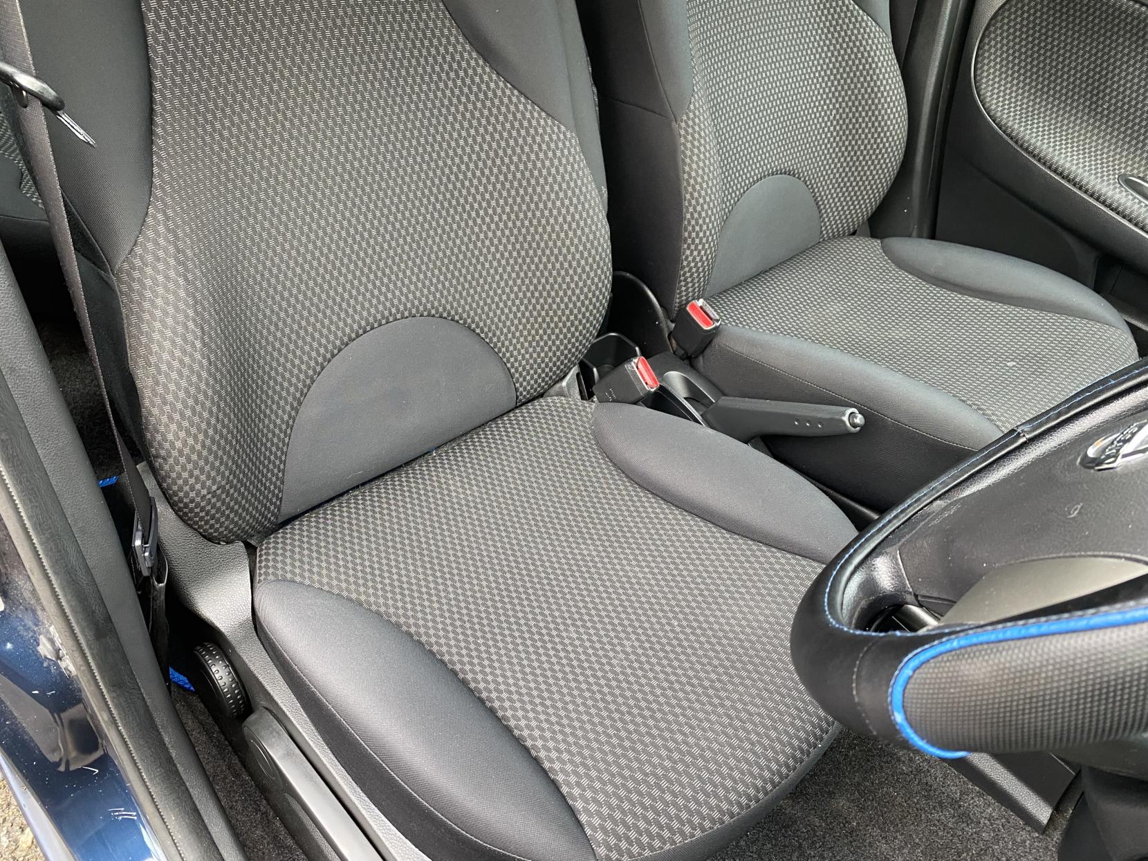 Nissan Note 1.4 16V Acenta Hatchback 5dr Petrol Manual Euro 4 (88 ps)