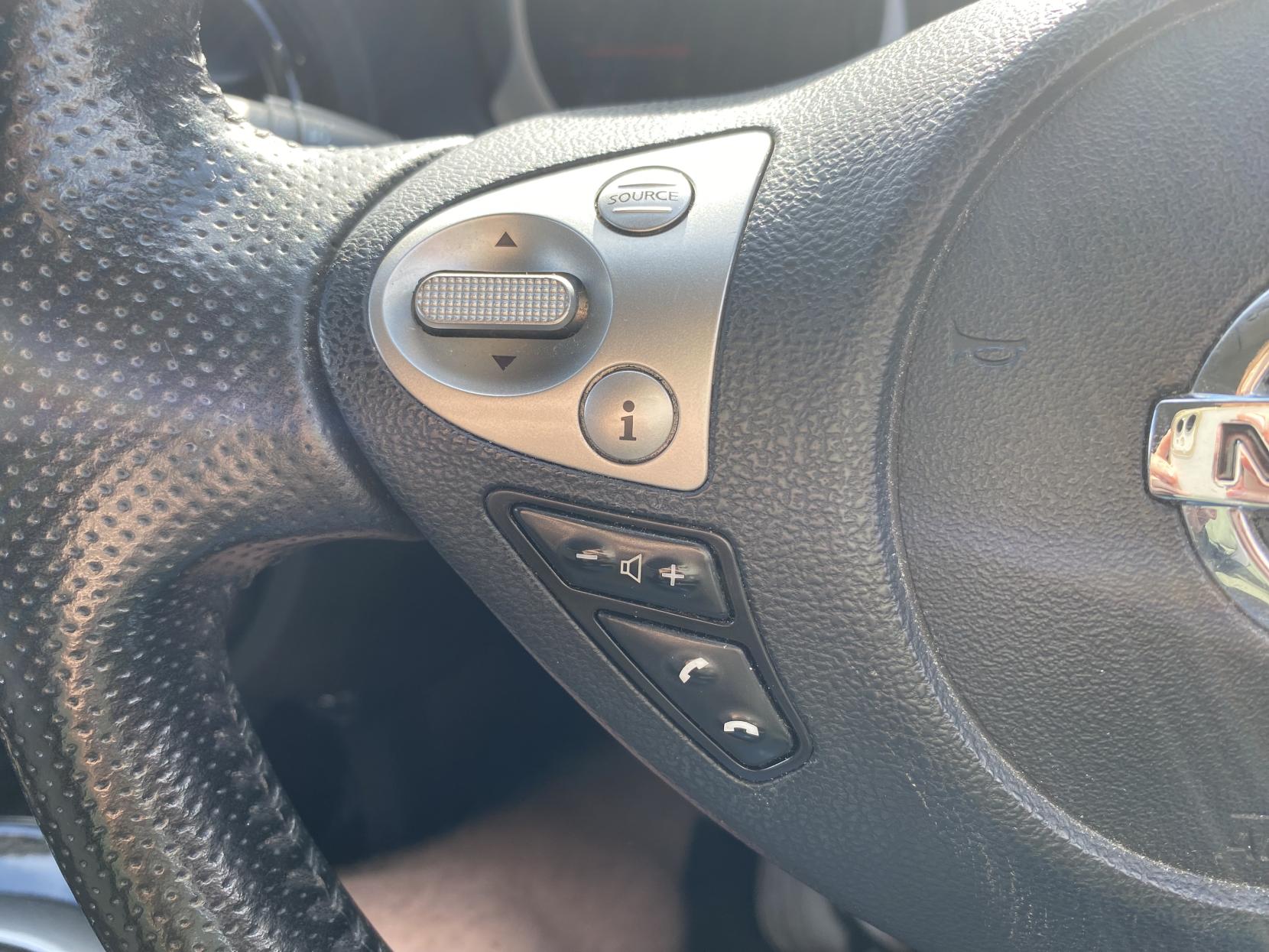 Nissan Juke 1.6 n-tec SUV 5dr Petrol Manual Euro 5 (17in Alloy) (117 ps)