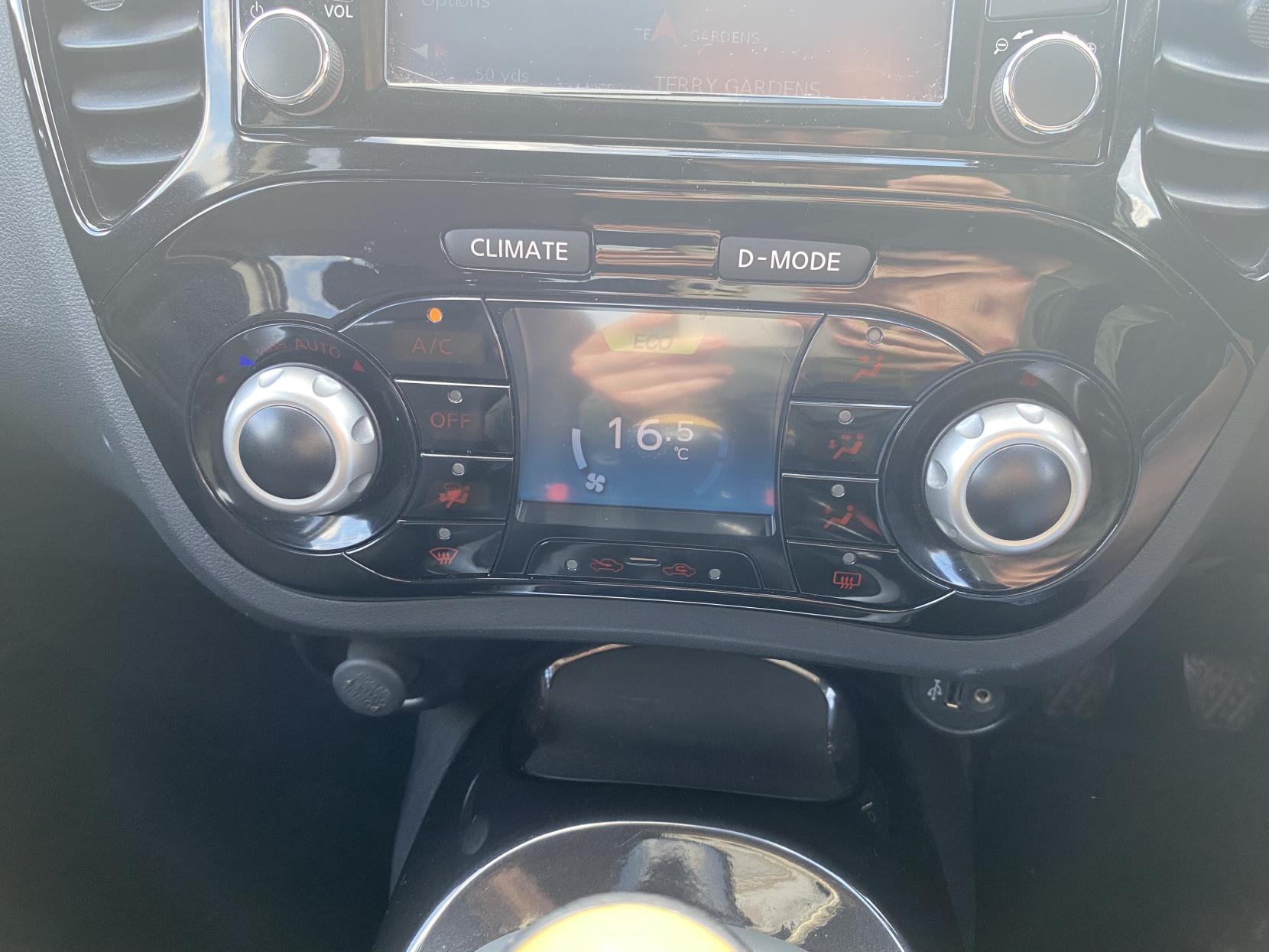 Nissan Juke 1.6 n-tec SUV 5dr Petrol Manual Euro 5 (17in Alloy) (117 ps)